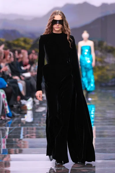 Look 2